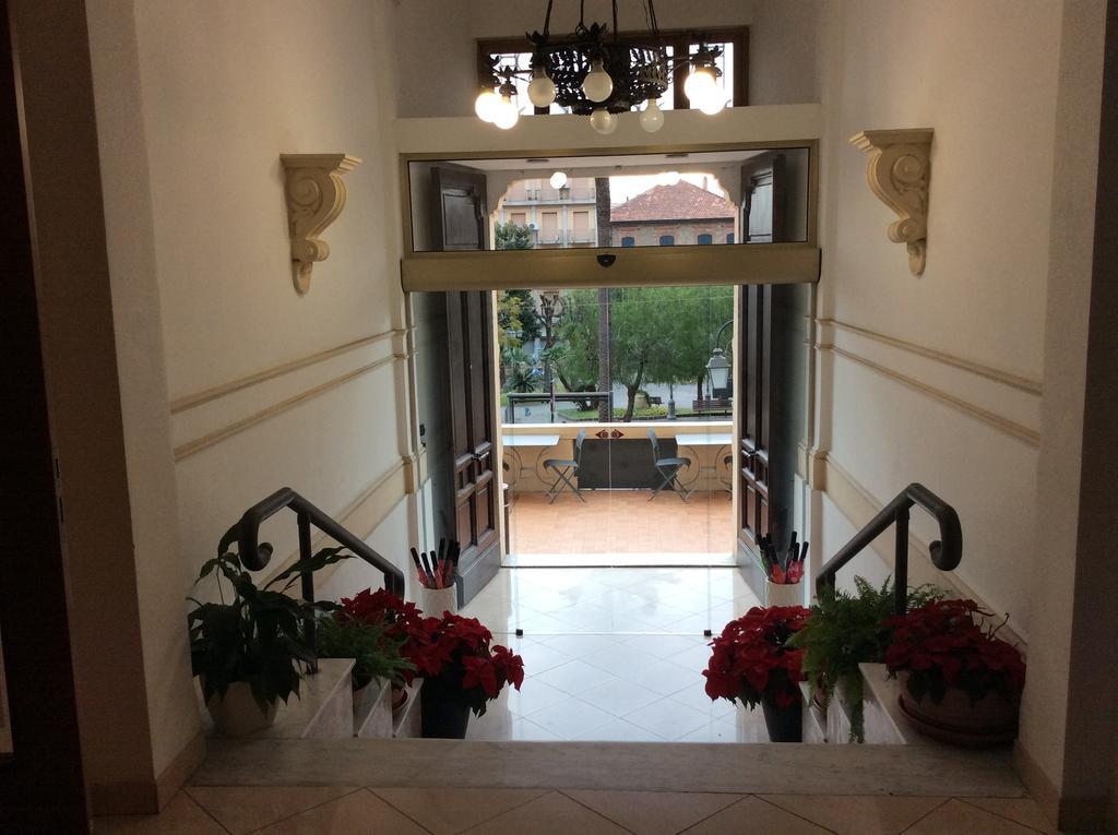 Hotel Nuovo Suisse Alassio Eksteriør billede