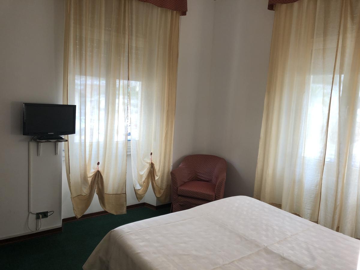 Hotel Nuovo Suisse Alassio Eksteriør billede